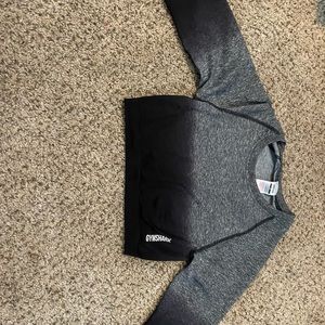 Long sleeve crop top